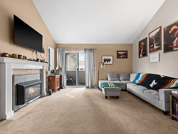 4th image of 1478 E Foxboro Dr S #2