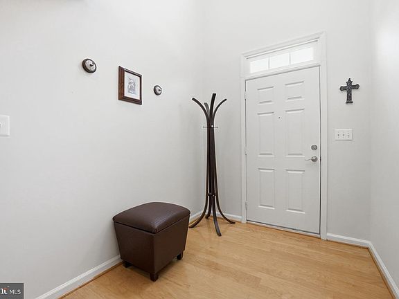 4th image of 8435 Byers Dr