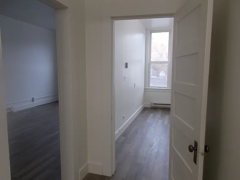 409 S Main St #2 — Photo 3