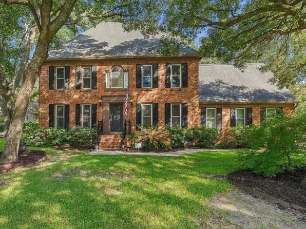 101 Canter Ct, Goose Creek, SC 29445