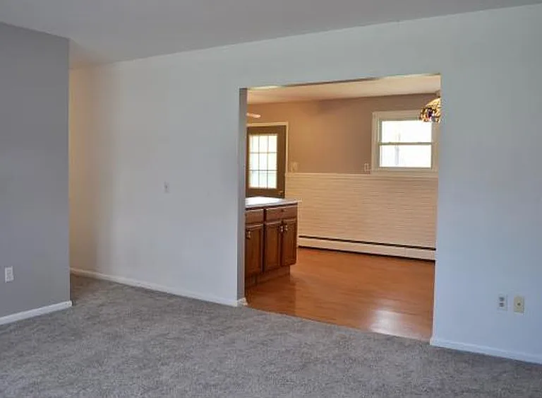 219 Snyder Hill Rd — Photo 15