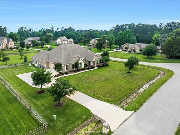 4th image of 15219 Beisert Cir