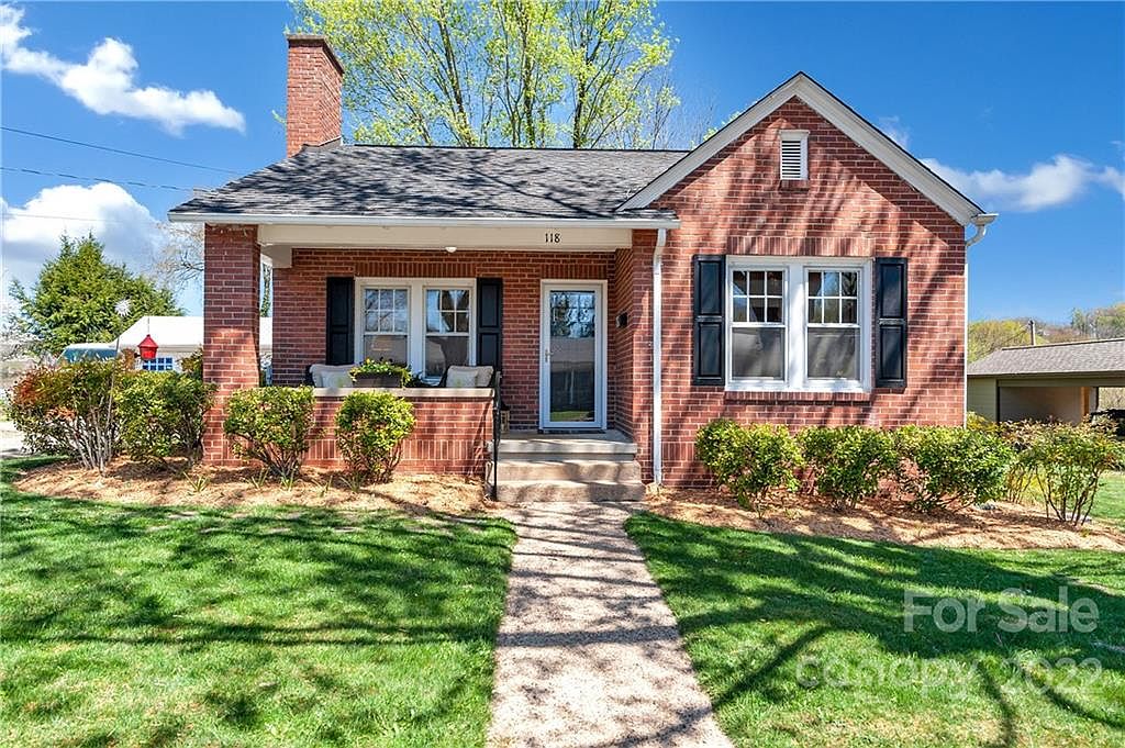 118 Maple St, Waynesville, NC 28786 | Zillow