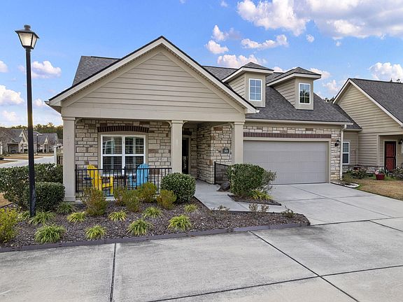 2nd image of 301 Blakely Village Ln