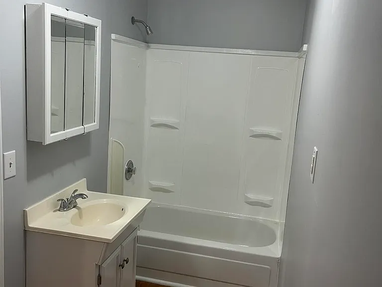 2049 Alta Ave #3 — Photo 5
