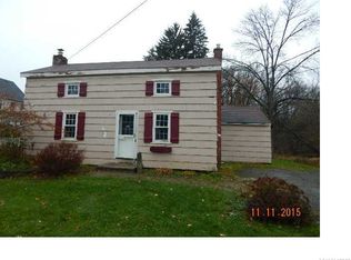 5704 Stone Rd, Lockport, NY 14094