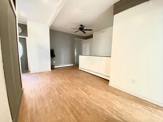 Rented by Triplemint | media 7