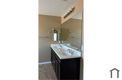 9842 W Odeum Ln Photo 1