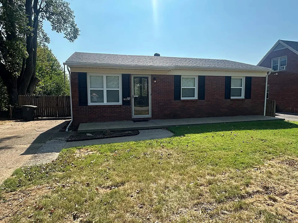 2611 Winding Way