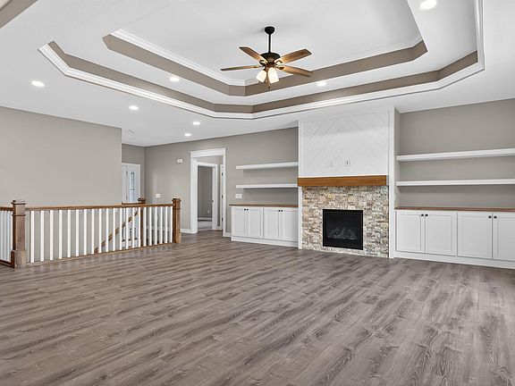 5th image of 17749 Castlefeane Ct