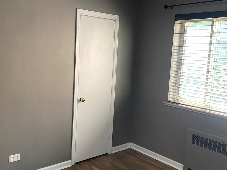 2100 N Franklin St #22 — Photo 7