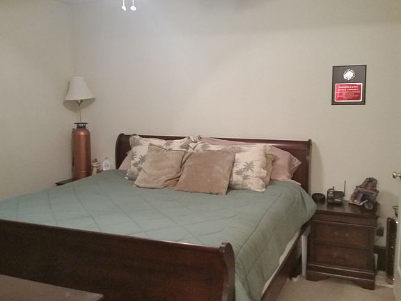2nd image of 3232 White Oak Ct