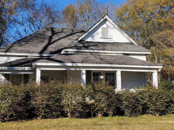 408 E 3rd St, Sylacauga, AL 35150