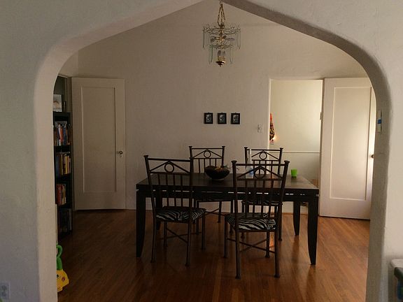 4th image of 315 N Gardner St