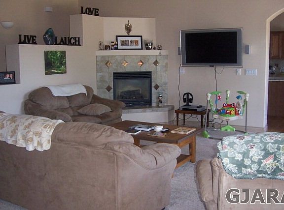 5th image of 626 Pueblo Ct