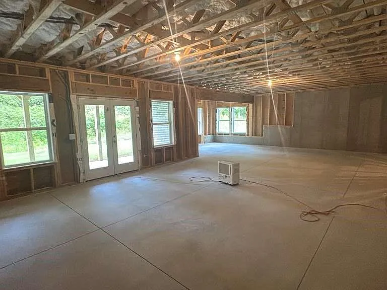 5365 Travers Ln — Photo 44
