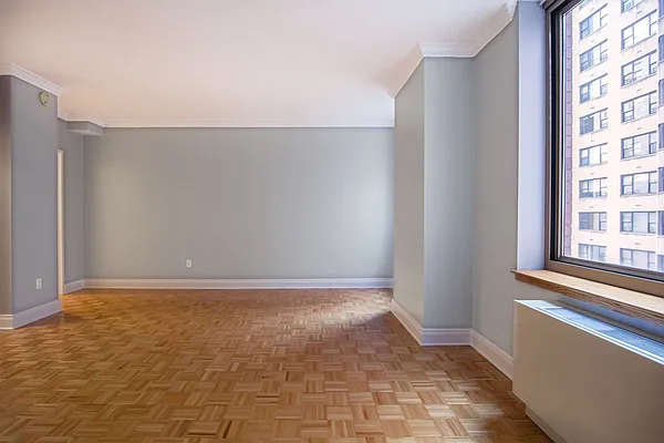 Sold by eRealty Advisors Inc | media 11