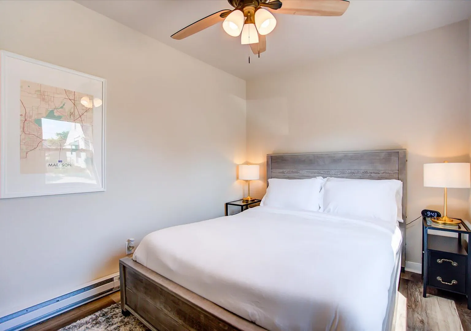 Free parking with In unit washer and dryer, AC - Pets Ok — Photo 4