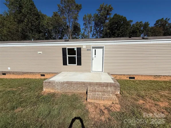 3894 Miller Dr, Newton, NC 28658