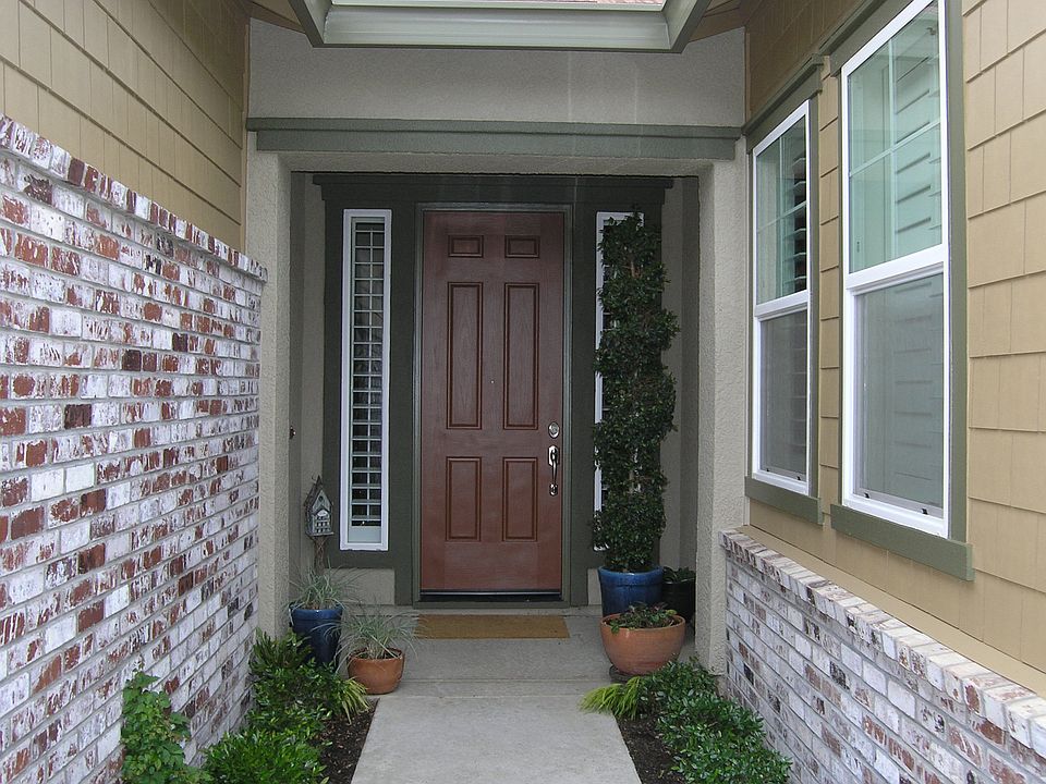 2nd image of 854 Bluestone Cir