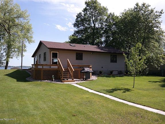 4th image of 33125 Meyer Beach Dr