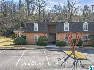 180 Old Montgomery Hwy APT B, Vestavia Hills, AL 35216