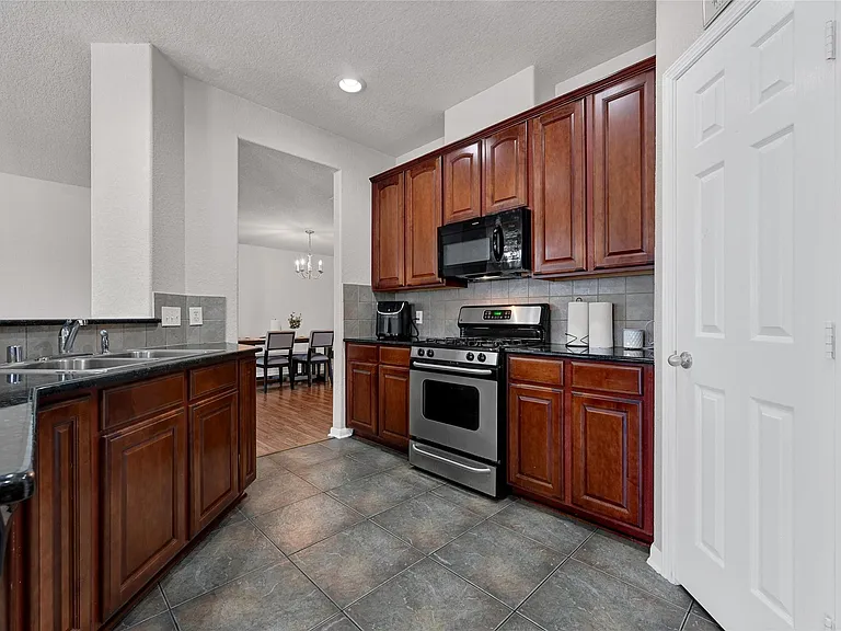 3114 Rendezvous Ct — Photo 9