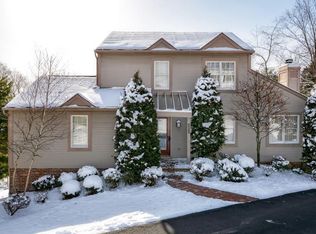 5099 W Harbison Rd, Pittsburgh, PA 15205