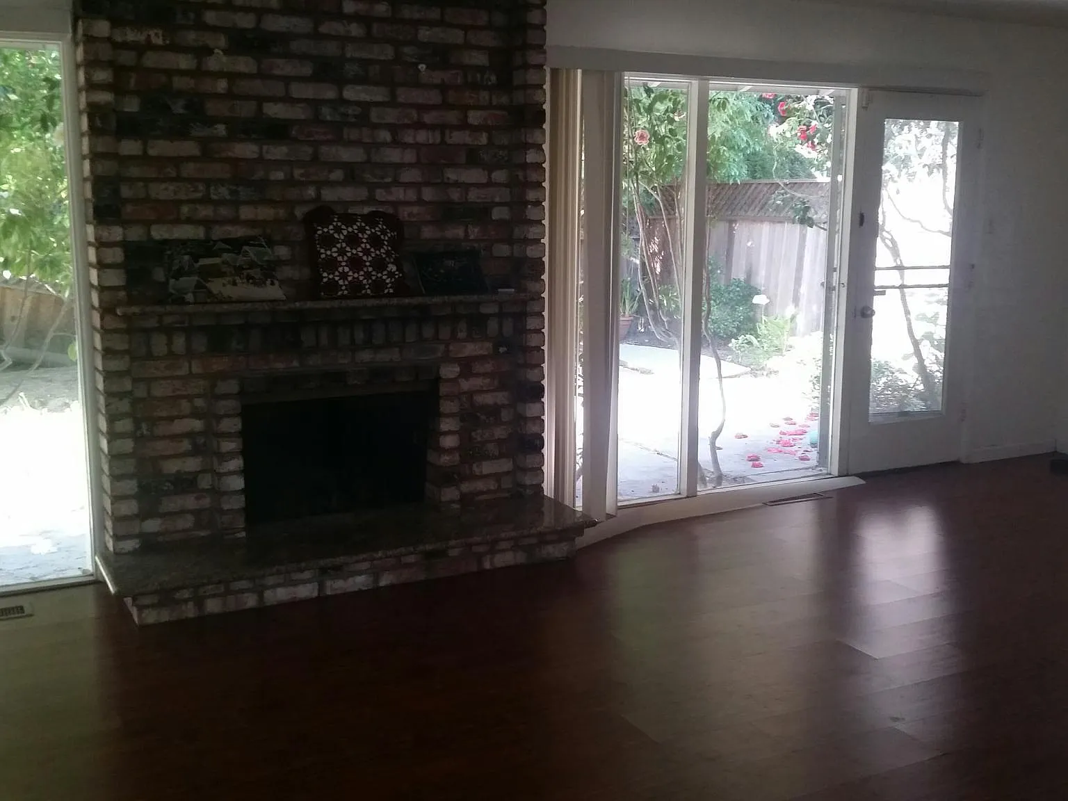 1360 Ridgewood Dr — Photo 4