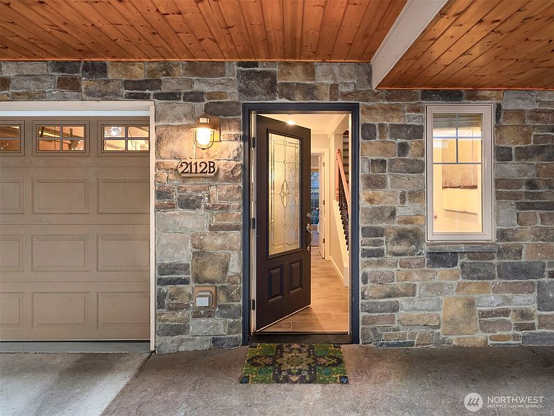 3rd image of 2112 Warren Avenue N #B