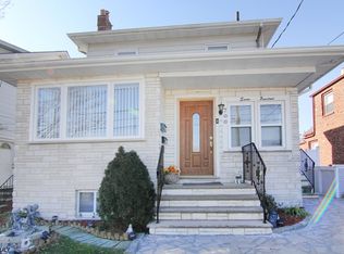 700 Rutherford Ave, Lyndhurst, NJ 07071