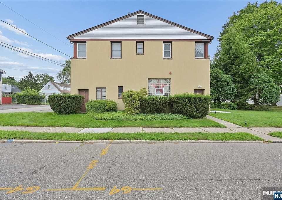 1st image of 425 New Milford Ave