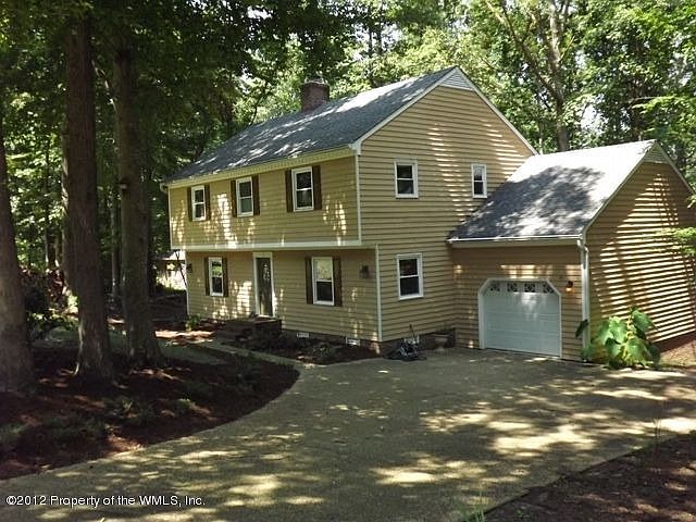 1st image of 104 Clarendon Ct