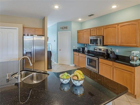 5th image of 2809 Briar Park Dr