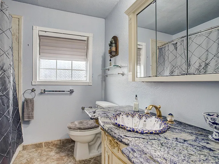 5303 Tallow Ln — Photo 28