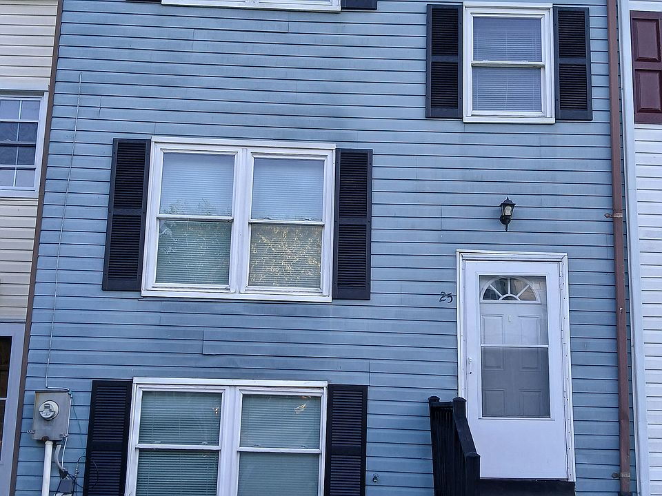 2nd image of 25 Bohn Ct