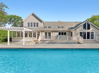 55 White Oak Ln, Westhampton Beach, NY 11978