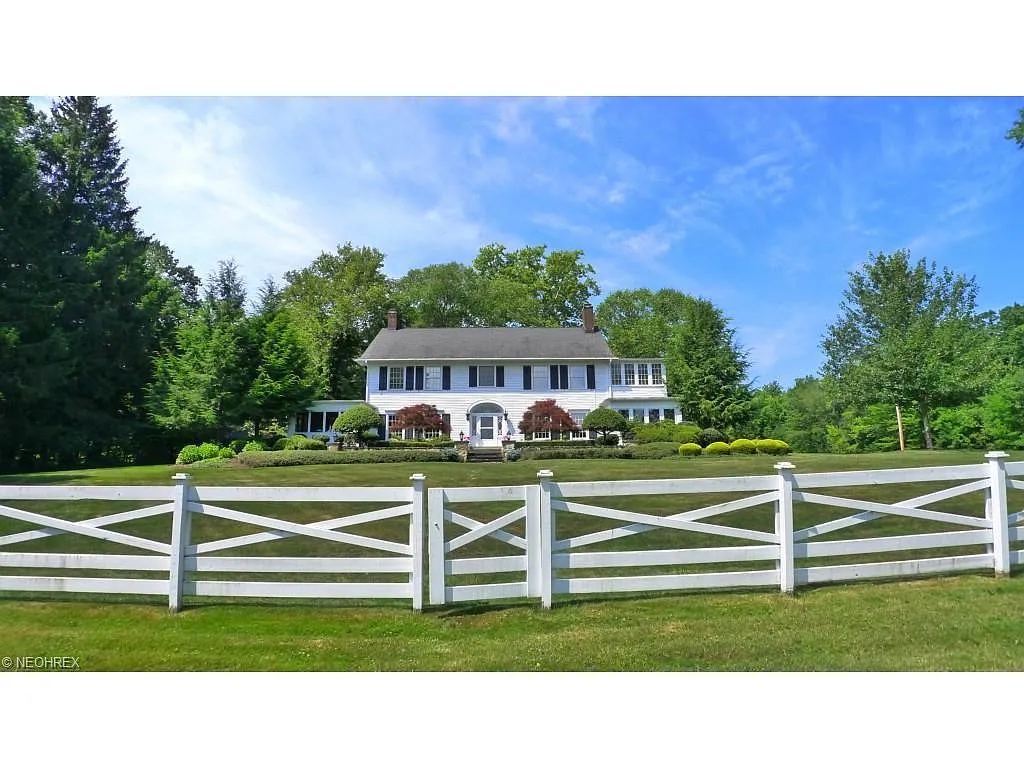 1080 W Hill Dr photo 1