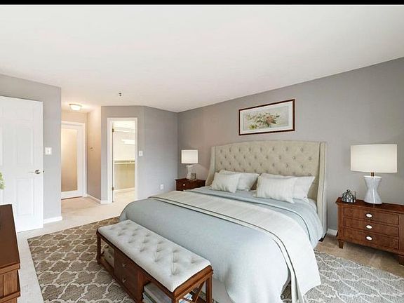 5th image of 1100 Quaker Hill Dr APT 5
