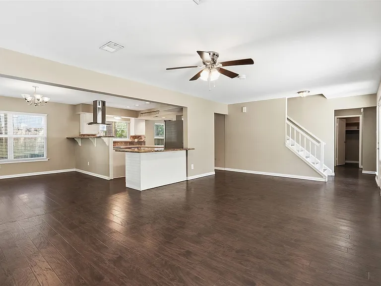 971 N Red Cedar Cir — Photo 3