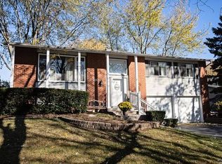 316 Assembly Dr, Bolingbrook, IL 60440