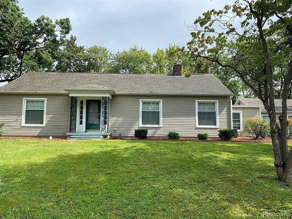 3966 Airport Rd, Waterford, MI 48329 Zillow