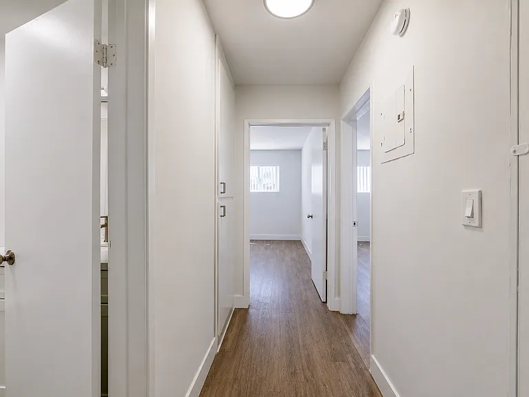 2233 S Ridgeley Dr #303 — Photo 14
