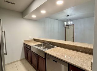 118 Rhodes St APT A, South Bend, IN 46637