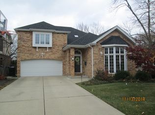 110 E Cuttriss St, Park Ridge, IL 60068