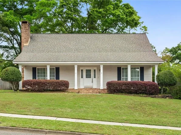 6104 Scenic West Dr, Mobile, AL 36693