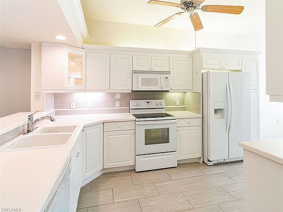 3rd image of 2390 Bayou Ln APT 3