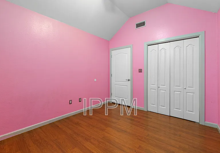 5233 Clearview Dr — Photo 8