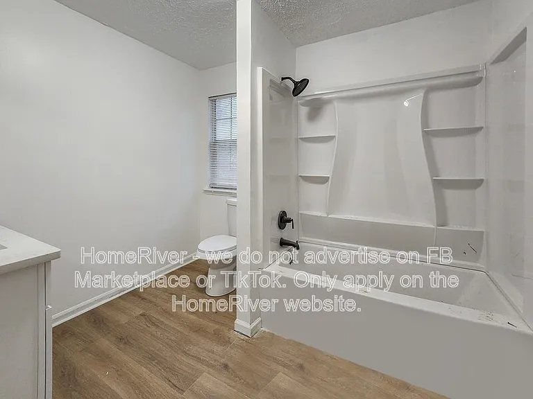 5482 Martins Crossing Rd — Photo 15