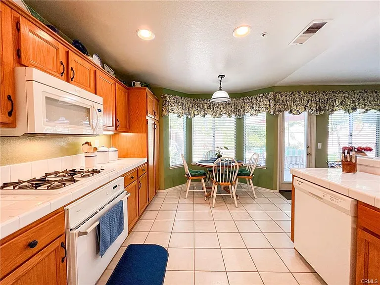 11144 Corsica Ct — Photo 28